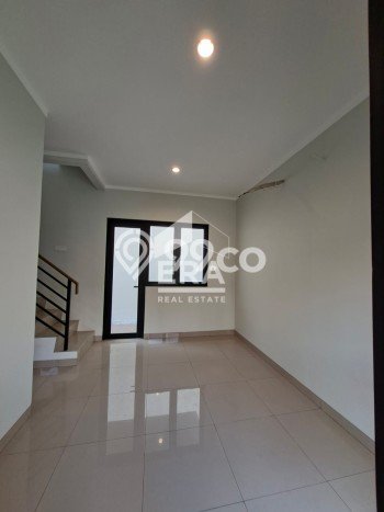 Rumah Minimalis 2 KT di Summarecon Crown Gading Bekasi Unfurnished Rumah Minimalis 2 KT di Summarecon Crown Gading Bekasi Unfurnished