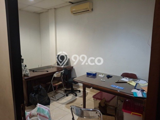 Unit Ruko Dijual di Jakarta Barat LT 69m2 & LB 202m2 Unit Ruko Dijual di Jakarta Barat LT 69m2 & LB 202m2