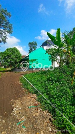 Lahan Dijual Lokasi Strategis di Yogyakarta dengan Luas 193m2 Lahan Dijual Lokasi Strategis di Yogyakarta dengan Luas 193m2