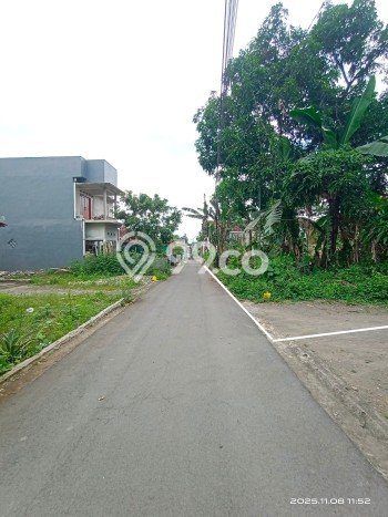 Lahan Strategis di Kalasan Dijual dengan Luas 252m2 Lahan Strategis di Kalasan Dijual dengan Luas 252m2