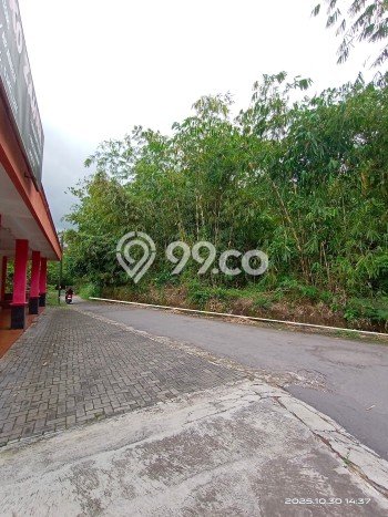 Tanah Kawasan Komersial di Ngaglik, Luas 3100m2m², Ideal untuk Bisnis Tanah Kawasan Komersial di Ngaglik, Luas 3100m2m², Ideal untuk Bisnis