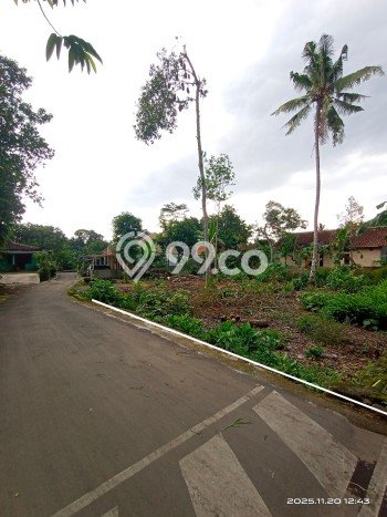 Lahan untuk Dijual di Ngaglik Sleman Luas 285m2 Lahan untuk Dijual di Ngaglik Sleman Luas 285m2