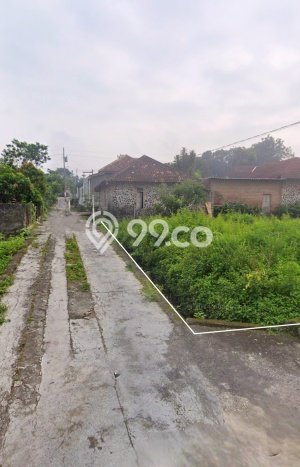 Jarang Ada! Tanah di Ngemplak Punya Luas 204m2 SHM Jarang Ada! Tanah di Ngemplak Punya Luas 204m2 SHM
