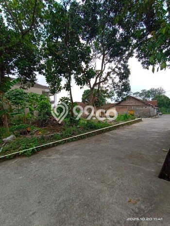 TANAH POTENSIAL! Tanah di Ngaglik, Luas 446m2m², Tepi Jalan Utama TANAH POTENSIAL! Tanah di Ngaglik, Luas 446m2m², Tepi Jalan Utama