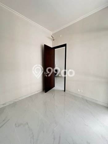 Disewakan! Rumah 3 Kamar Tidur &
3 Kamar Mandi di Pantai Indah Kapuk 2, Jakarta Utara Disewakan! Rumah 3 Kamar Tidur &
3 Kamar Mandi di Pantai Indah Kapuk 2, Jakarta Utara