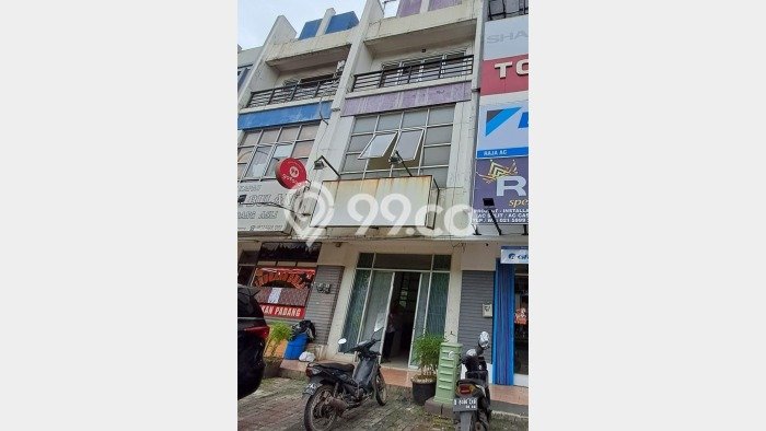 FOR RENT! Ruko di Gading Serpong Cocok untuk Bisnis 175m2 FOR RENT! Ruko di Gading Serpong Cocok untuk Bisnis 175m2