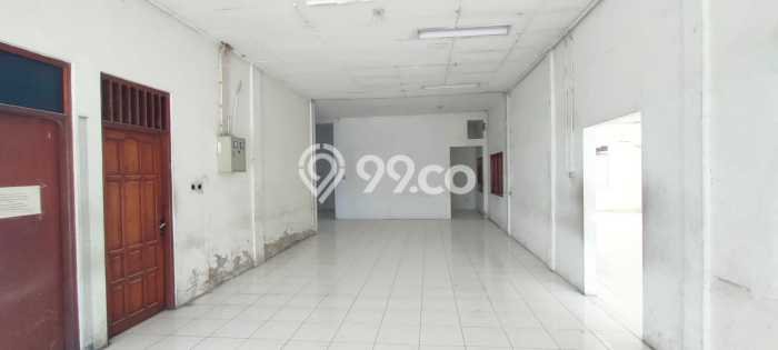 Disewakan Gudang komersial di Depok luas bangunan 1617m2 Disewakan Gudang komersial di Depok luas bangunan 1617m2