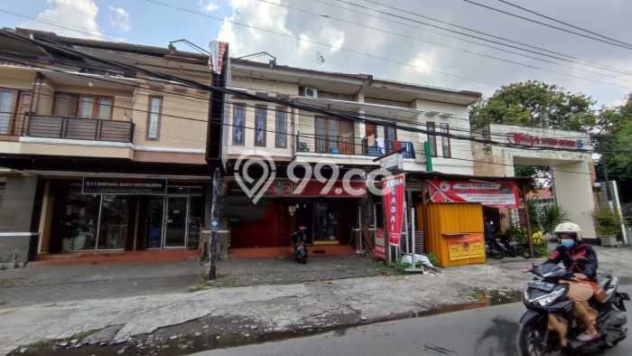 Ruko Premium di Banguntapan, Luas 100m², Area Bisnis, Tingkat Keramaian Tinggi Ruko Premium di Banguntapan, Luas 100m², Area Bisnis, Tingkat Keramaian Tinggi
