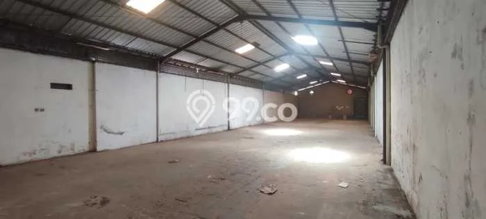 PRIME LOCATION! Gudang Kawasan Depok, Luas 560m², Area Ramai, Siap Untuk Digunakan PRIME LOCATION! Gudang Kawasan Depok, Luas 560m², Area Ramai, Siap Untuk Digunakan