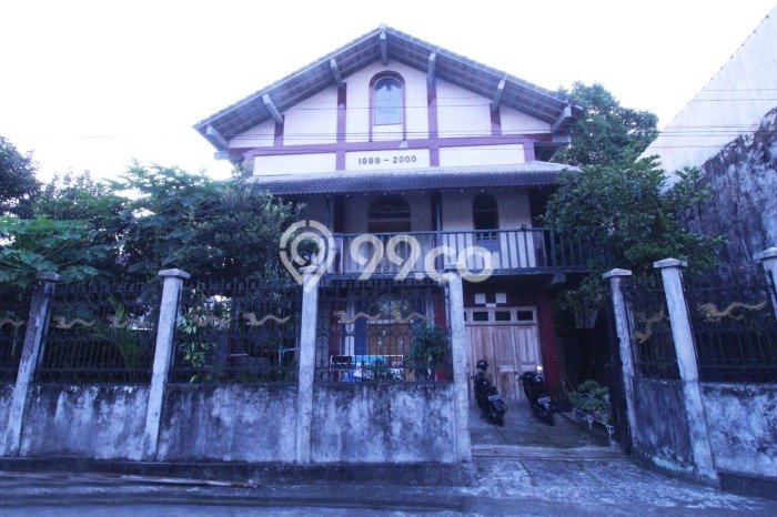 Rumah Asri LB 200m2m² Lokasi Sejuk di Gamping, Sleman Rumah Asri LB 200m2m² Lokasi Sejuk di Gamping, Sleman