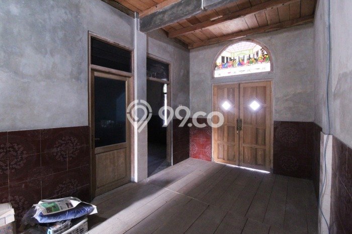 Rumah Asri LB 200m2m² Lokasi Sejuk di Gamping, Sleman Rumah Asri LB 200m2m² Lokasi Sejuk di Gamping, Sleman