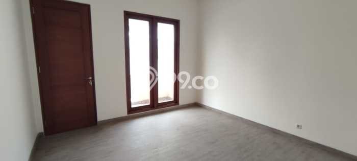 Siap Huni Rumah Mewah 8 Kamar di Mlati Dekat ke Mana Saja Siap Huni Rumah Mewah 8 Kamar di Mlati Dekat ke Mana Saja