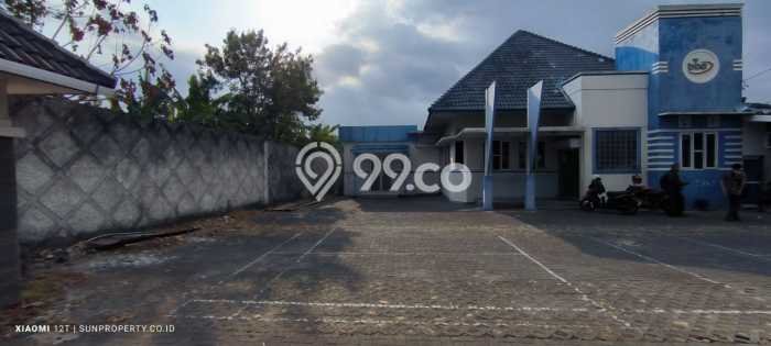 LOKASI STRATEGIS! Kantor di Mlati, Luas 450m2m², Area Komersial, Mainroad LOKASI STRATEGIS! Kantor di Mlati, Luas 450m2m², Area Komersial, Mainroad