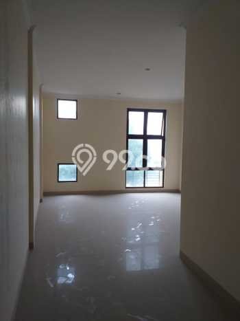 Ruko Kawasan Depok, Luas 135m2m², Lokasi Strategis Ruko Kawasan Depok, Luas 135m2m², Lokasi Strategis