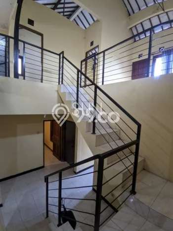 Rumah di Gamping, 3 KT, Design Minimalis, Luas 100m² Bangunan 120m² Rumah di Gamping, 3 KT, Design Minimalis, Luas 100m² Bangunan 120m²