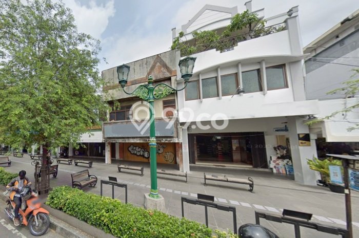 Ruko Siap Pakai di Gondomanan, Luas 98m², Lokasi Komersial, Akses Mudah Ruko Siap Pakai di Gondomanan, Luas 98m², Lokasi Komersial, Akses Mudah