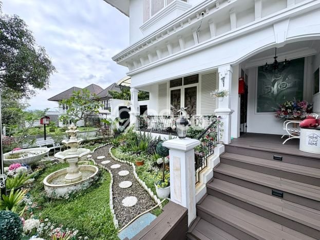 Rumah Mewah Dijual LT 400m2 di Padalarang, Bandung Barat Rumah Mewah Dijual LT 400m2 di Padalarang, Bandung Barat