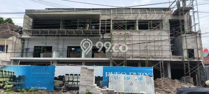 Ruko Disewa di Sleman dengan LB 180m2 Area Komersial Ramai Ruko Disewa di Sleman dengan LB 180m2 Area Komersial Ramai