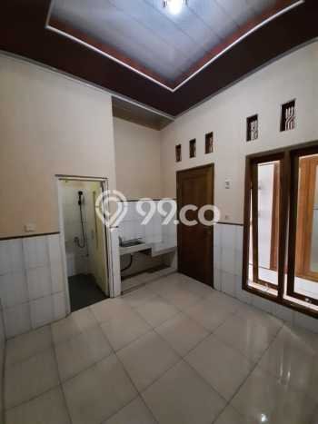 Unit Kost Dijual di Gamping dengan 10 Kamar Tidur & Luas Bangunan 200m2 Unit Kost Dijual di Gamping dengan 10 Kamar Tidur & Luas Bangunan 200m2