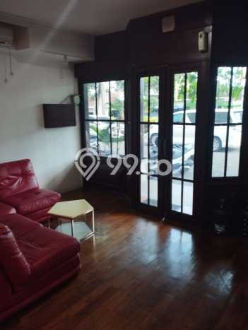 KAWASAN KOMERSIAL! Ruko For Rent di Mlati, Luas 400m2m², Akses Strategis KAWASAN KOMERSIAL! Ruko For Rent di Mlati, Luas 400m2m², Akses Strategis