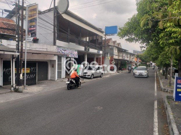 FOR SALE! Ruko di Depok Sleman, LT 72m2, LB 144m2 FOR SALE! Ruko di Depok Sleman, LT 72m2, LB 144m2