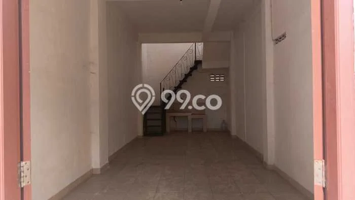Rumah Asri area , 3 KM, Luas 400m2m² LB 400m2m² Rumah Asri area , 3 KM, Luas 400m2m² LB 400m2m²