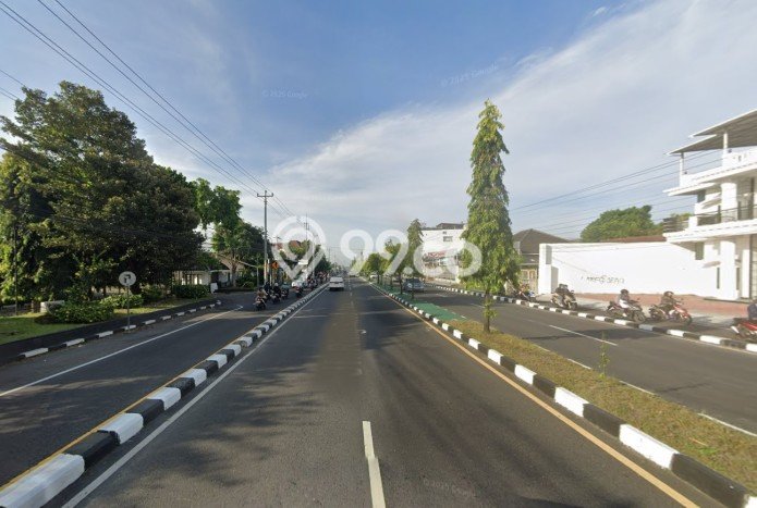 Tanah Dijual Lokasi Depok, Sleman dengan Luas Tanah 548m2 dan Status - Tanah Dijual Lokasi Depok, Sleman dengan Luas Tanah 548m2 dan Status -