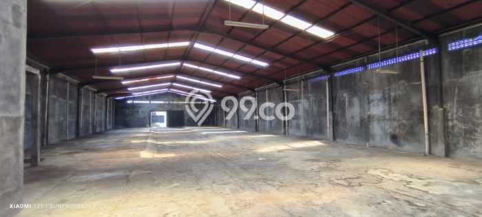 Unit Gudang Dijual di Kasihan Bantul Luas Tanah 1410m2, Luas Bangunan 1618m2 Unit Gudang Dijual di Kasihan Bantul Luas Tanah 1410m2, Luas Bangunan 1618m2