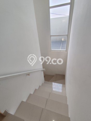 Ruko For Rent di Mlati, Luas 220m², Lokasi Bisnis Ruko For Rent di Mlati, Luas 220m², Lokasi Bisnis