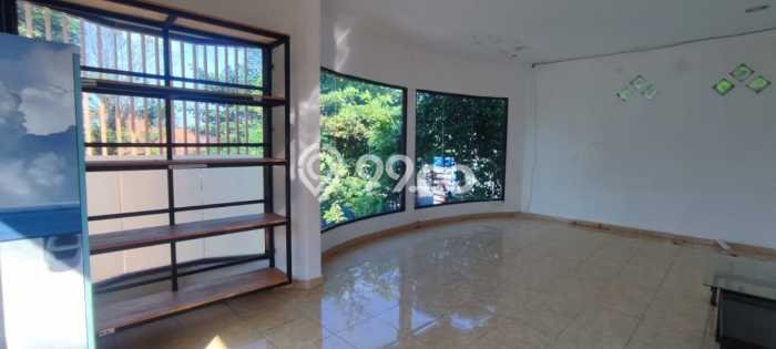 Ruko disewakan lokasi strategis Gondokusuman Yogyakarta 470m2 Ruko disewakan lokasi strategis Gondokusuman Yogyakarta 470m2