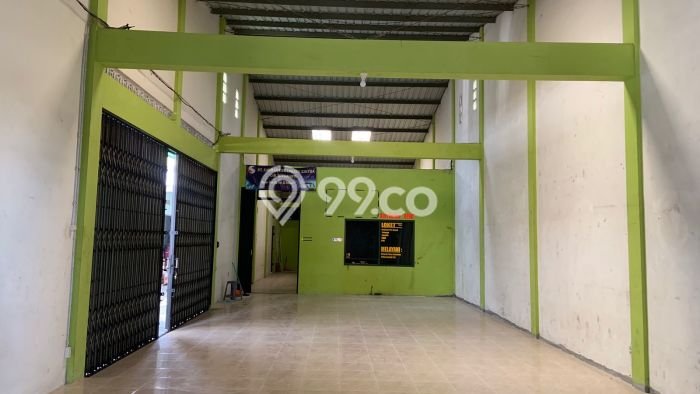 Ruko untuk disewa di Gamping punya LT 700m2 & LB 500m2 harga sewa kompetitif Ruko untuk disewa di Gamping punya LT 700m2 & LB 500m2 harga sewa kompetitif