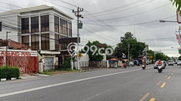 Untuk Dijual Kantor di Wirobrajan, Yogyakarta Harga Penawaran Spesial Untuk Dijual Kantor di Wirobrajan, Yogyakarta Harga Penawaran Spesial