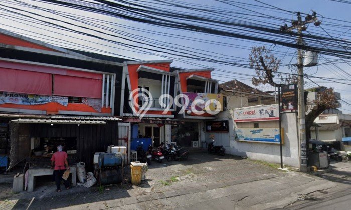 Ruko disewakan di Depok Sleman dengan luas bangunan 160m2 Ruko disewakan di Depok Sleman dengan luas bangunan 160m2