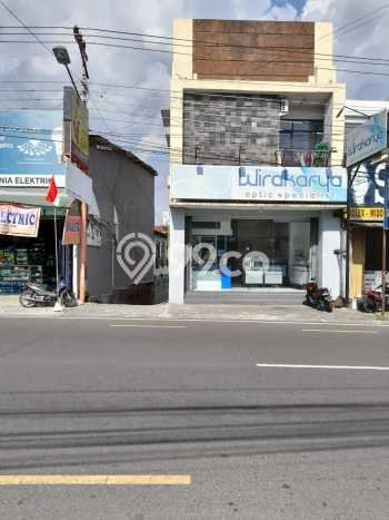 For Rent Komersial Kawasan Sleman, Luas 204m², Area Bisnis For Rent Komersial Kawasan Sleman, Luas 204m², Area Bisnis