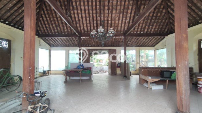 INVESTASI POTENSIAL! Vila Kawasan Kraton, Luas 816m2m², Lokasi Prima INVESTASI POTENSIAL! Vila Kawasan Kraton, Luas 816m2m², Lokasi Prima