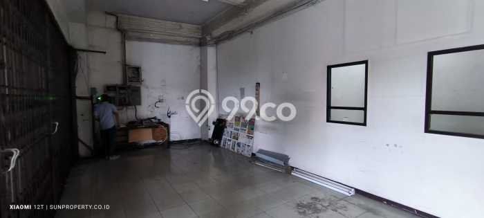 Gudang disewakan di Gondokusuman Yogyakarta dengan luas bangunan 1500m2 Gudang disewakan di Gondokusuman Yogyakarta dengan luas bangunan 1500m2