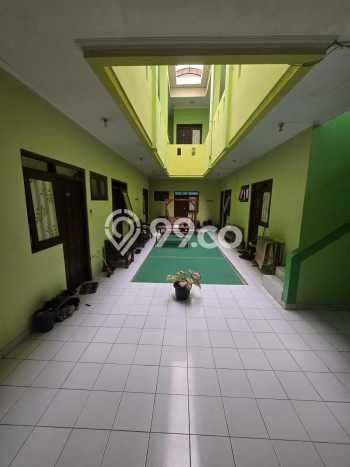 Kost Dijual Lokasi Sleman, Sleman, Spesifikasi 25 Kamar Tidur dan Luas 900m2 Kost Dijual Lokasi Sleman, Sleman, Spesifikasi 25 Kamar Tidur dan Luas 900m2