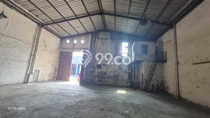 KAWASAN KOMERSIAL! Gudang Disewakan Kawasan Dadap, Luas 360m2m², Area Premium KAWASAN KOMERSIAL! Gudang Disewakan Kawasan Dadap, Luas 360m2m², Area Premium