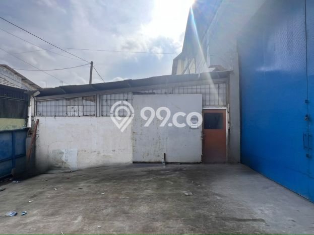 Gudang Disewa di Tangerang dengan LB 480m2 Area Komersial Ramai Gudang Disewa di Tangerang dengan LB 480m2 Area Komersial Ramai