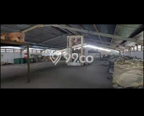 Unit Gudang disewakan di Cikupa Tangerang dengan LT 1120m2 / LB 1100m2 Unit Gudang disewakan di Cikupa Tangerang dengan LT 1120m2 / LB 1100m2