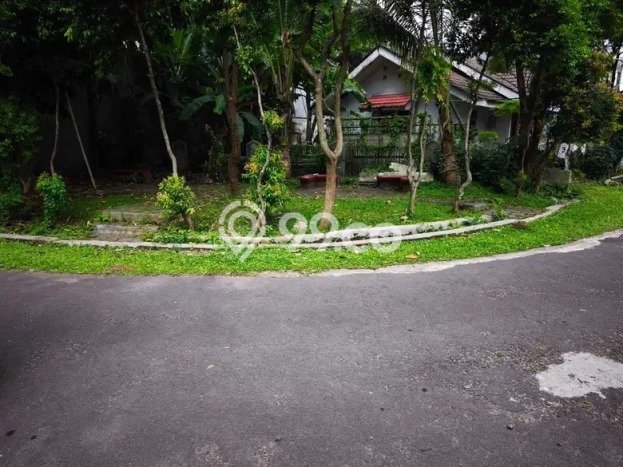 Dijual Cepat! Harga Nego! Tanah Ngantong + Bangunan di BSD Griya Loka Dijual Cepat! Harga Nego! Tanah Ngantong + Bangunan di BSD Griya Loka