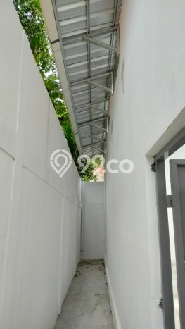 Gudang Disewakan Cepat di BSD Tangerang Selatan LB 550m2 Gudang Disewakan Cepat di BSD Tangerang Selatan LB 550m2