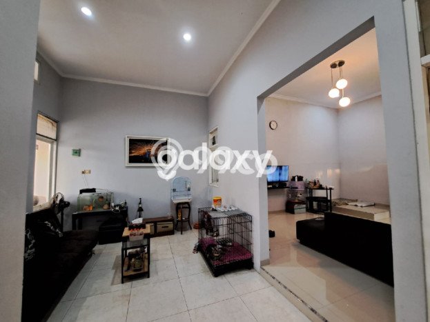 Rumah Lingkungan Asri di Taman, Sidoarjo, LT 131m2m² Bangunan 84m2m² Rumah Lingkungan Asri di Taman, Sidoarjo, LT 131m2m² Bangunan 84m2m²