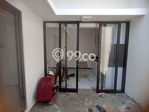 Rumah di Medokan Ayu, Surabaya, Luas 116m2m² Bangunan 84m2m² Rumah di Medokan Ayu, Surabaya, Luas 116m2m² Bangunan 84m2m²