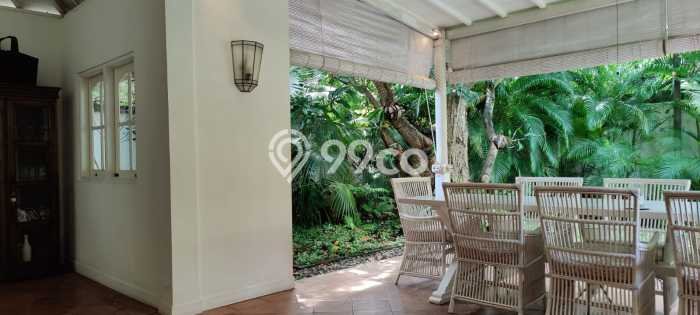 For Sale! Premium House LT 395m2 Desain Elegan di Seminyak For Sale! Premium House LT 395m2 Desain Elegan di Seminyak