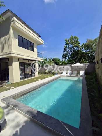 Vila Strategis Kawasan , Luas 400m2m², Area Nyaman Vila Strategis Kawasan , Luas 400m2m², Area Nyaman
