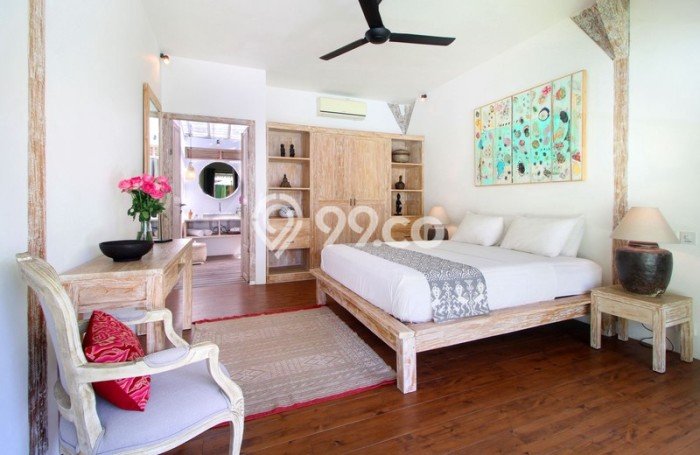 Vila Kawasan , Area 600m2m², Dekat ke Pusat Kota Vila Kawasan , Area 600m2m², Dekat ke Pusat Kota
