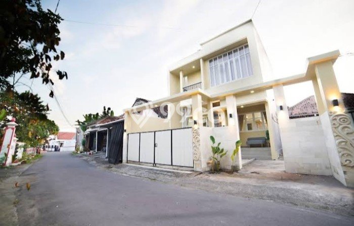 Rumah Modern Minimalis 4 Kamar Siap Huni di Sleman Rumah Modern Minimalis 4 Kamar Siap Huni di Sleman
