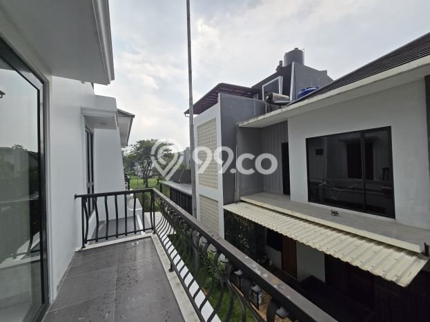 Ready to Use! Premium House LT 200m2 Desain Modern di BSD Ready to Use! Premium House LT 200m2 Desain Modern di BSD