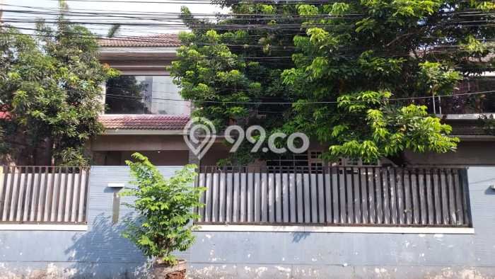 Rumah Elit Modern Tanpa Renovasi di Mampang Jakarta Selatan Rumah Elit Modern Tanpa Renovasi di Mampang Jakarta Selatan